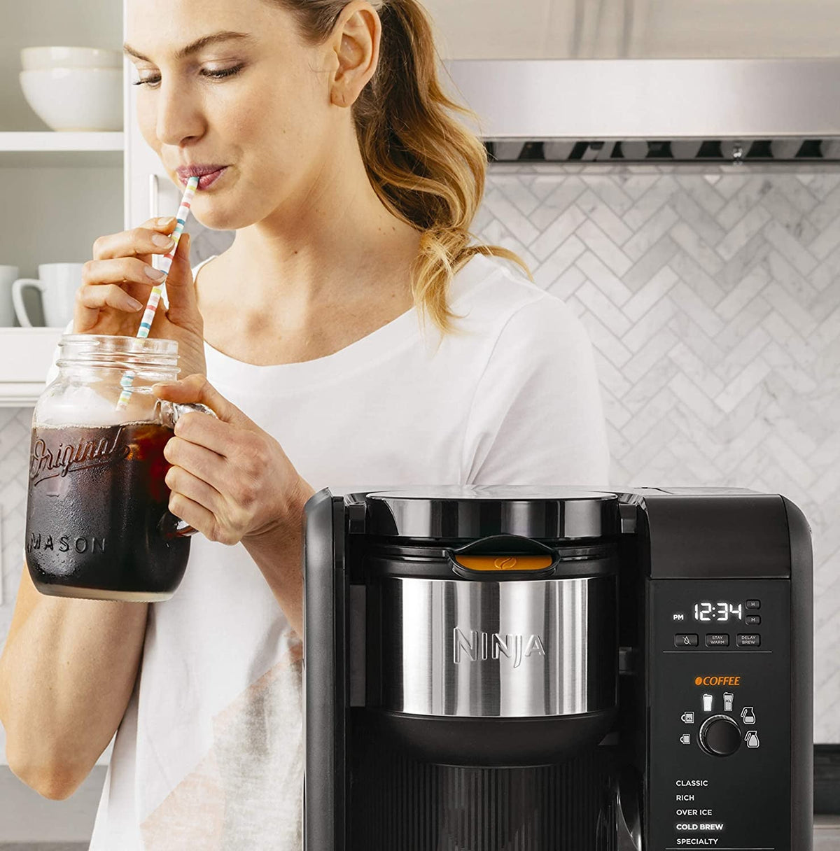 Ninja Hot & Cold Brewed System, Auto-iQ Tea and Coffee Maker With Glass Carafe