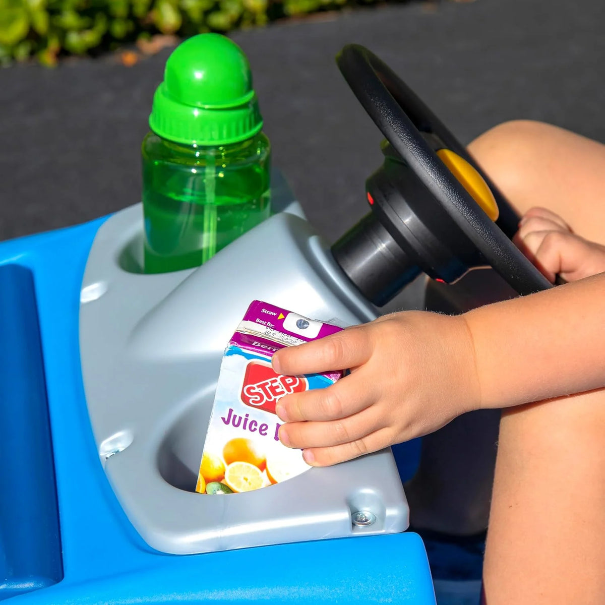 Step2 Whisper Ride II Ride On Push Toy Car, Pink �C Ride On Car with Included Seat Belt, Easy Storage and Transport, Makes a Great Stroller Alternative