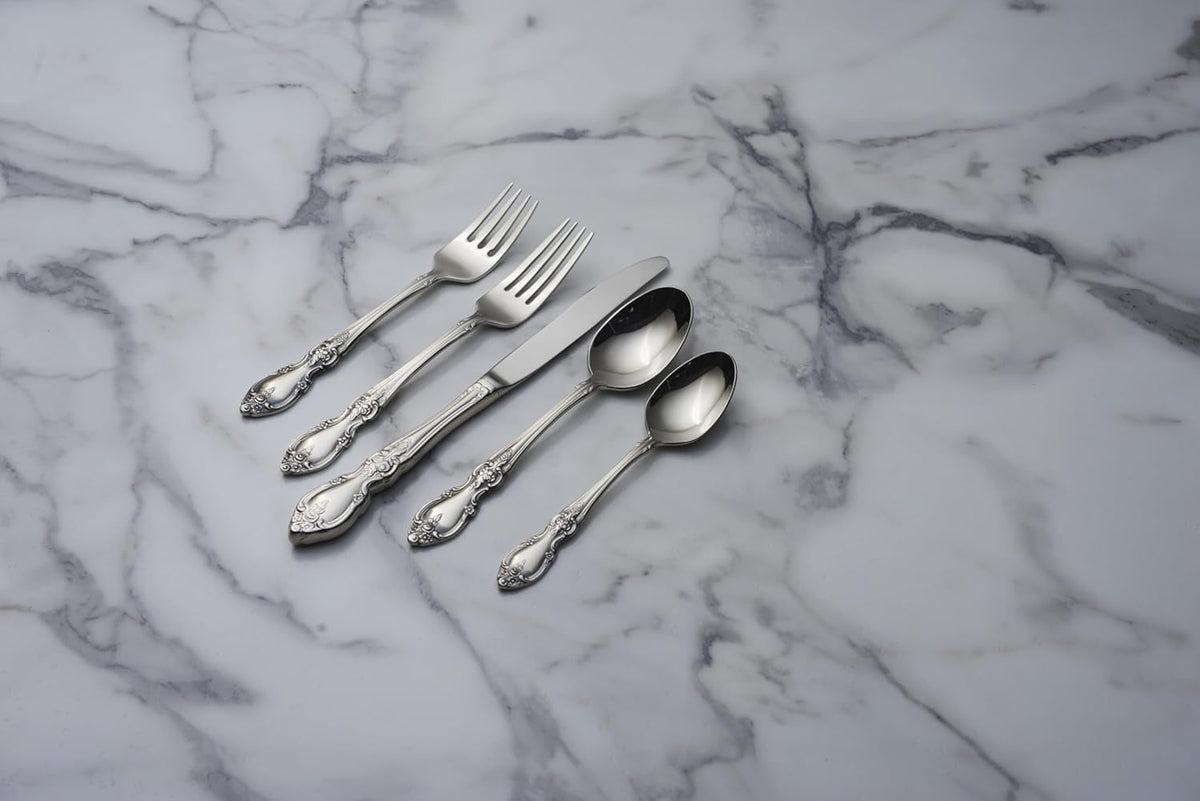 Oneida Silverware Set For 8 with Serving Utensils, Louisiana 45-Piece Fine Flatware Set, Service For 8, 18/8 Stainless Steel, Mirror, Knives Spoons Forks Serving Spoons,Dishwasher Safe(Silver 45 Piece