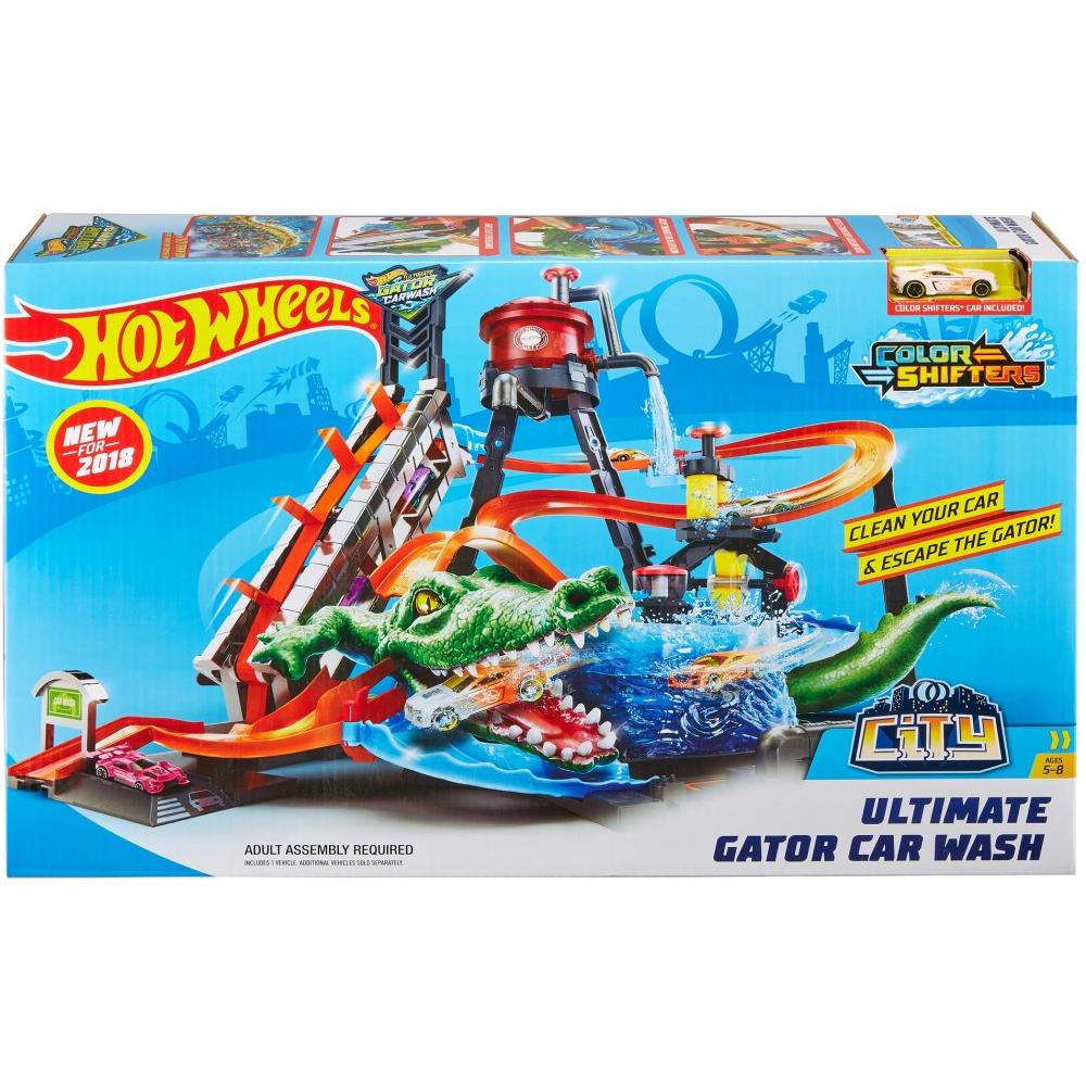 Hot Wheels Ultimate Gator Car Wash Play Set with Color Shifters Car
