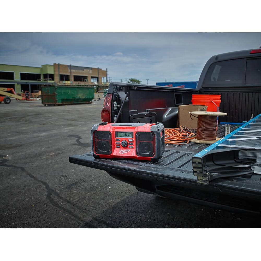 2890-20 M18 18-Volt Lithium-Ion Cordless Jobsite Radio