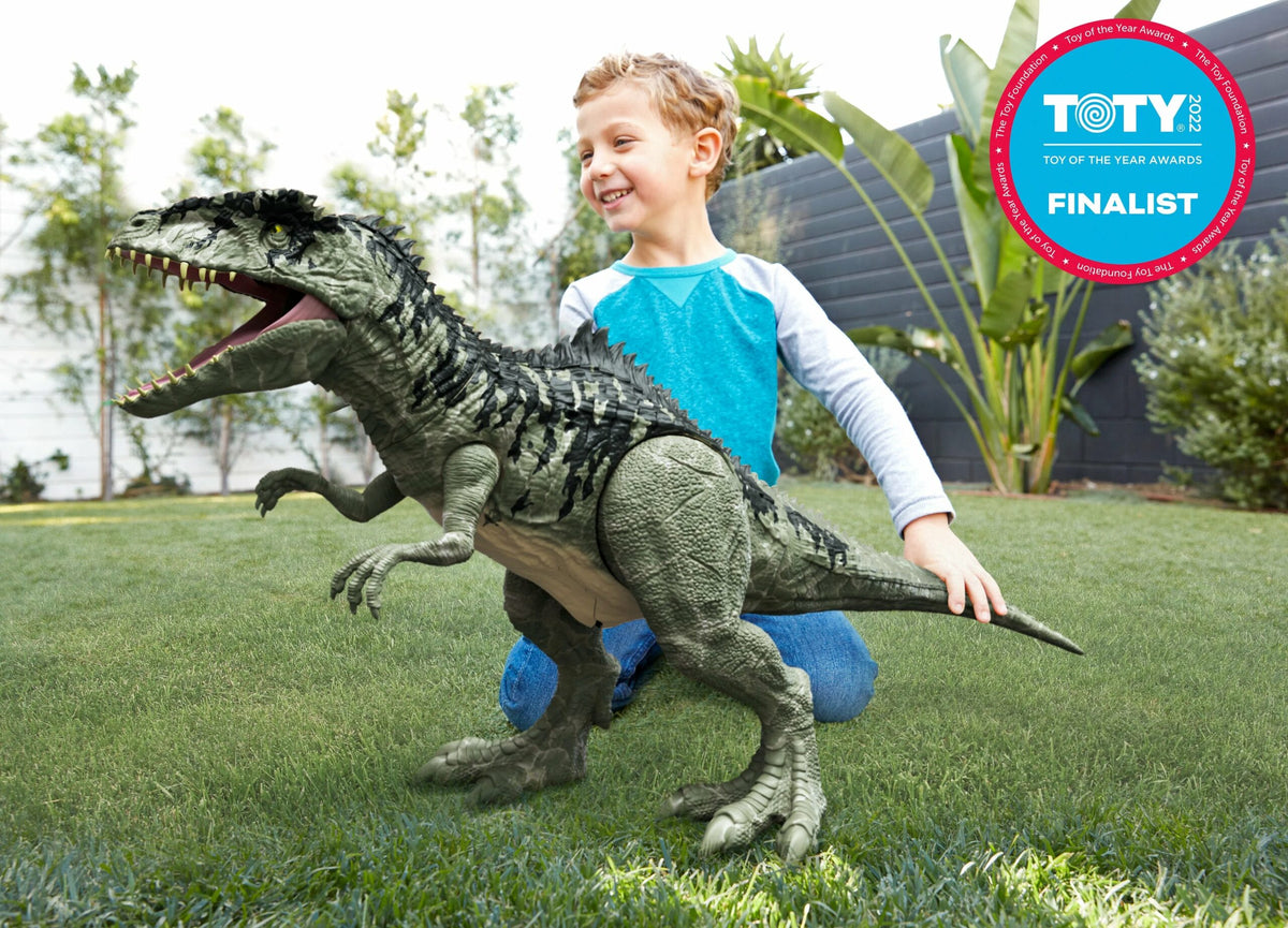 Jurassic World Dominion Super Colossal Giganotosaurus Figure, 14��� Tall, 3�� Long, Posable, Ages 4+