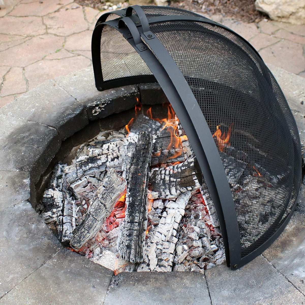 Sunnydaze Round Fire Pit Spark Screen Cover - Easy-Opening Outdoor Fire Pit Screen - Heavy?Duty Steel Metal Mesh - 36" Diameter