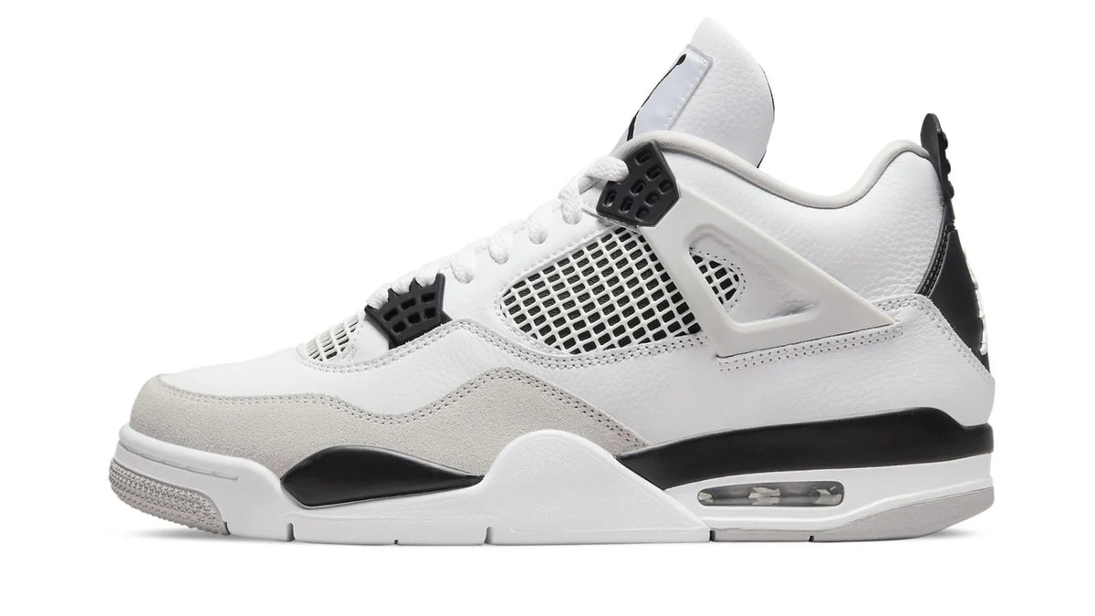 Air Jordan 4 Retro "Military Black"